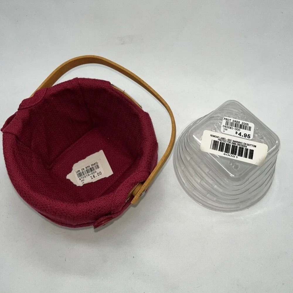 2005 Longaberger Dresden Small Basket Paprika Red Fabric Liner Protector